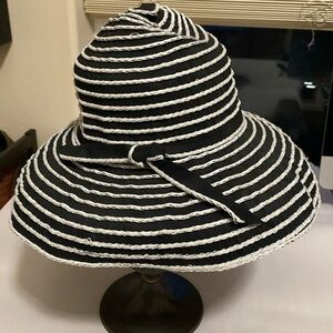 D&Y Wide Brim Floppy Bucket Sun Hat Womens OS Navy/White Stripe Nautical Beach